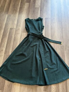 Calvin Klein Green Velvet & Gold Maxi Flowy Dress | Size: 2